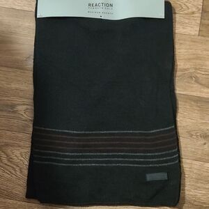Kenneth Cole Reaction Dark Gray Scarf with Stripes